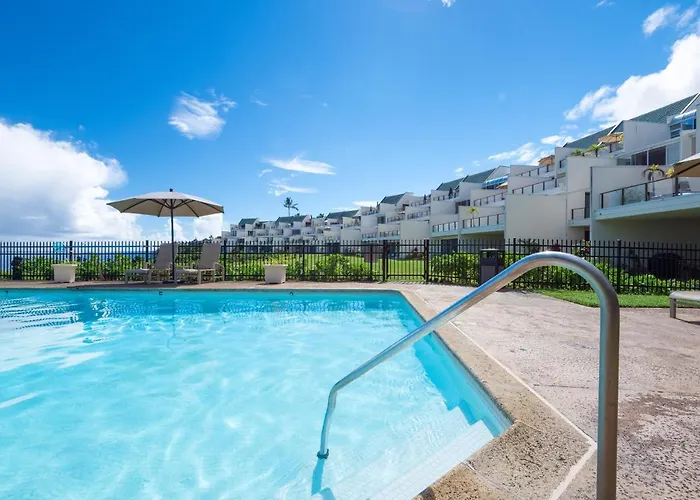 Puu Poa Ocean Bluff Condo, Incredible Views, Walk To Beaches, Pool & Tennis